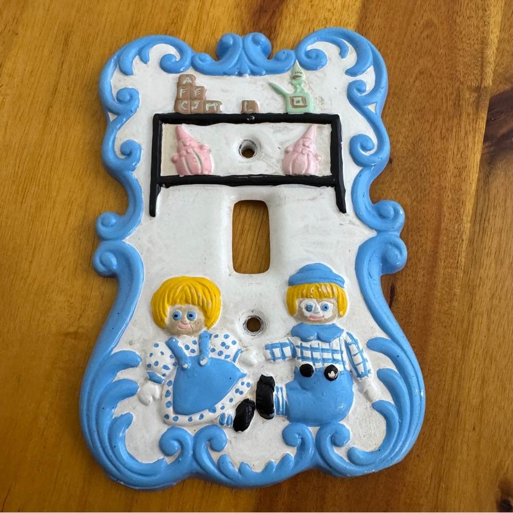 Holland‎ Mold Raggedy Ann & Andy hand painted light switch cover